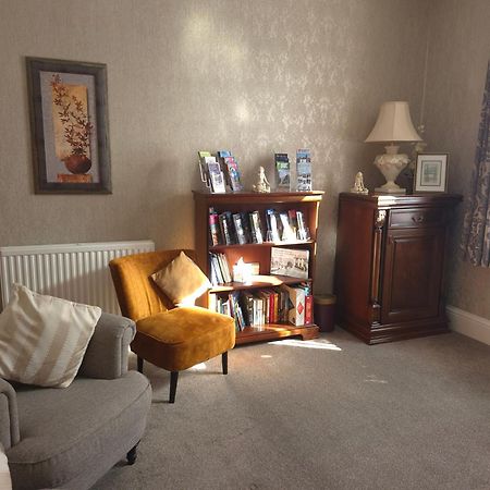 St David'S Guesthouse Haverfordwest Exteriör bild