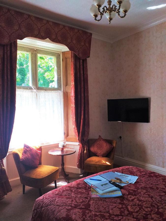 St David'S Guesthouse Haverfordwest Exteriör bild