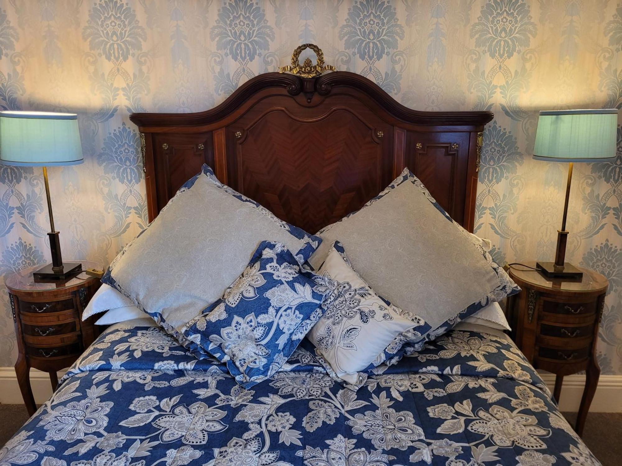 St David'S Guesthouse Haverfordwest Exteriör bild