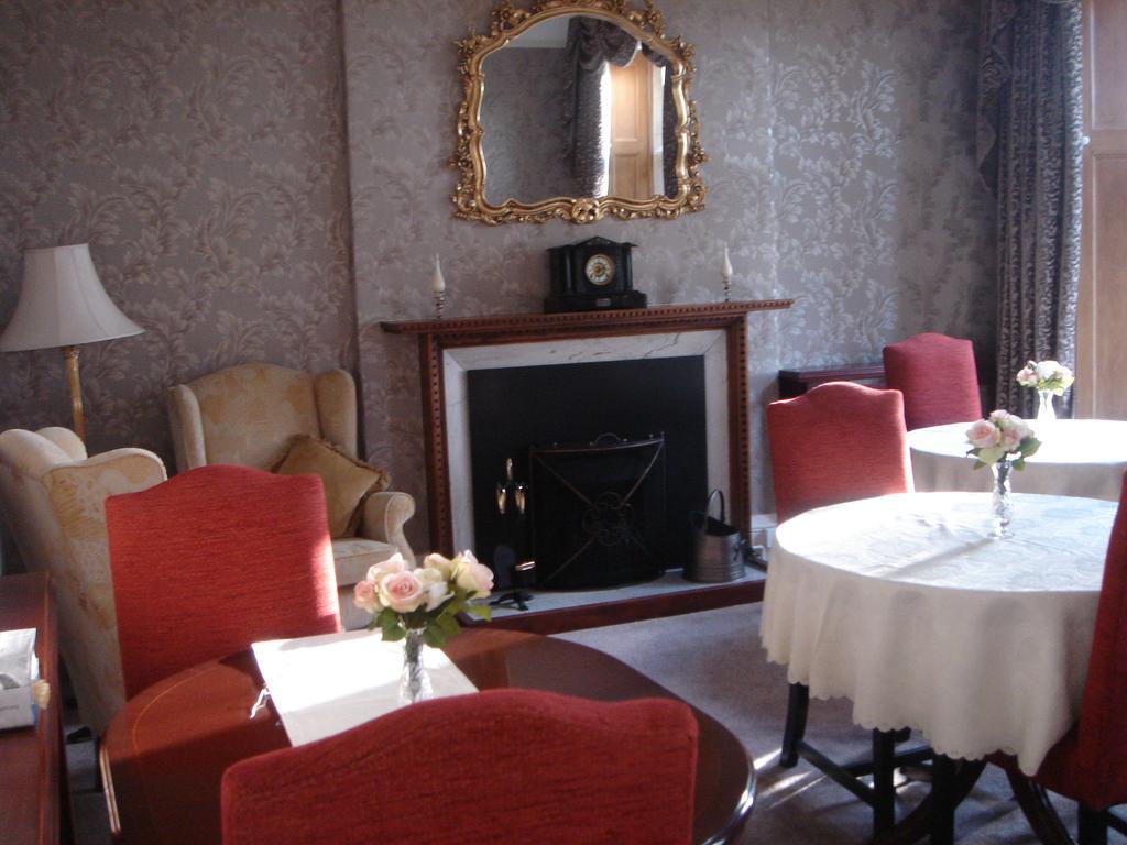 St David'S Guesthouse Haverfordwest Exteriör bild