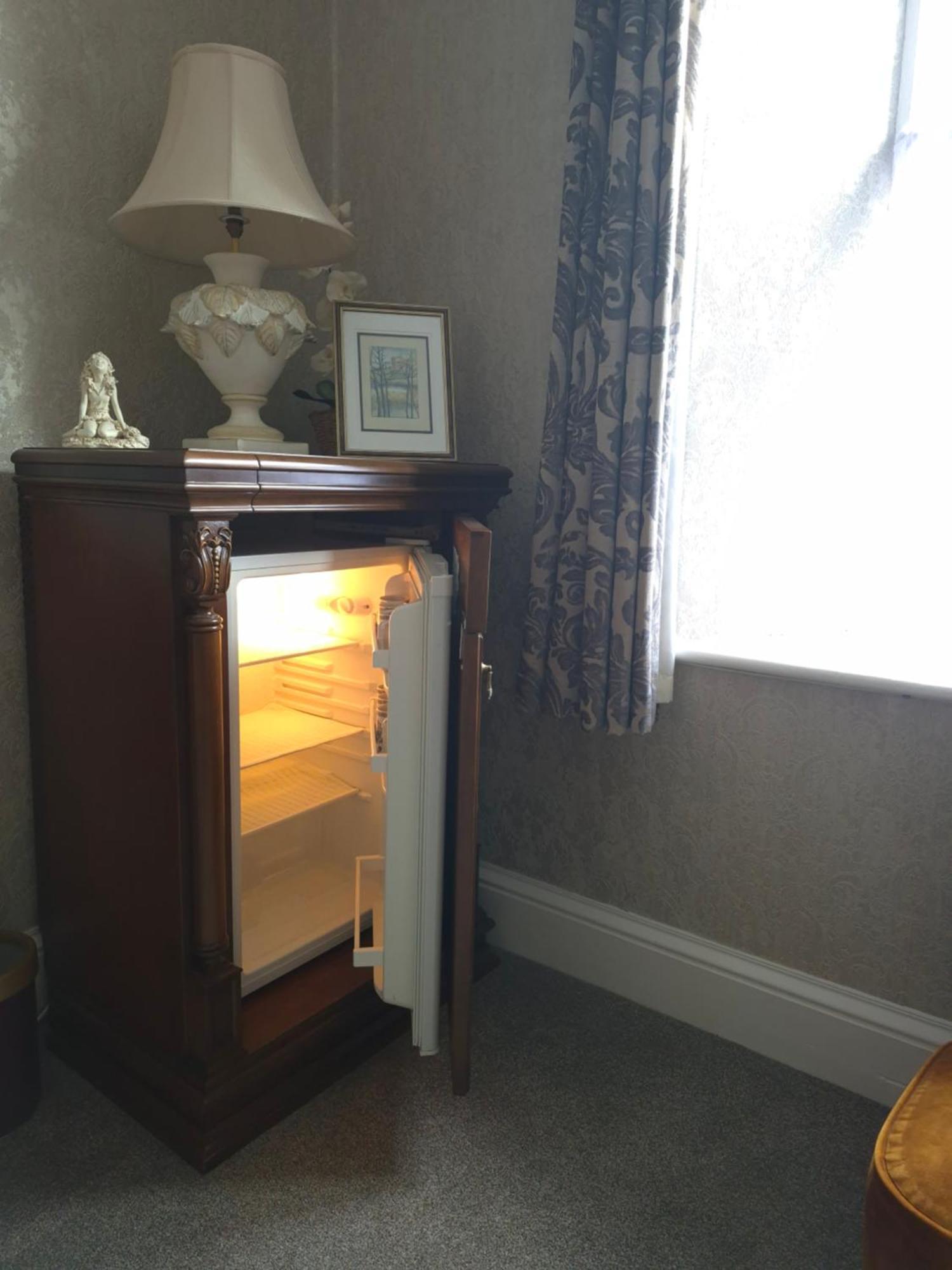 St David'S Guesthouse Haverfordwest Exteriör bild