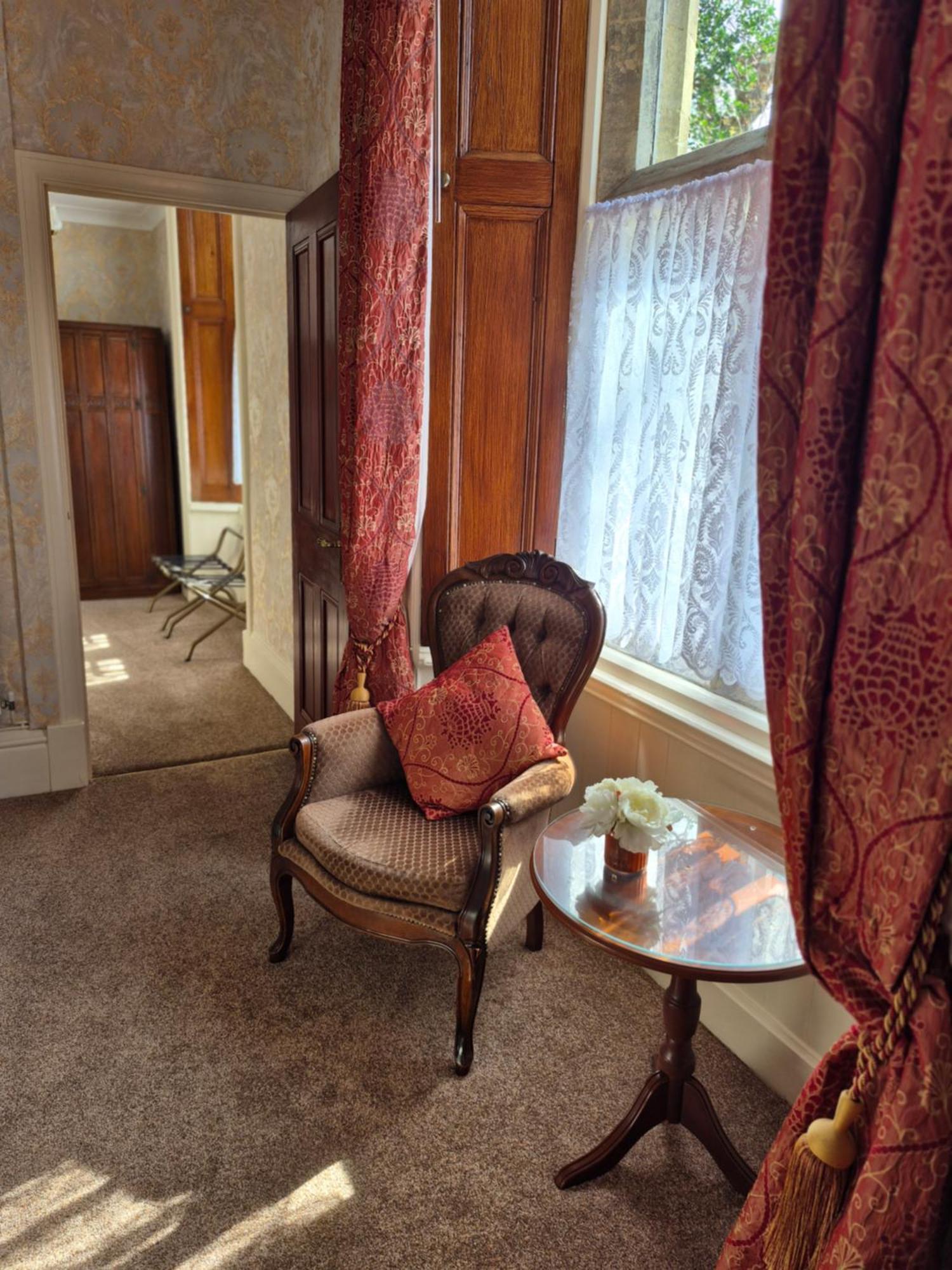 St David'S Guesthouse Haverfordwest Exteriör bild