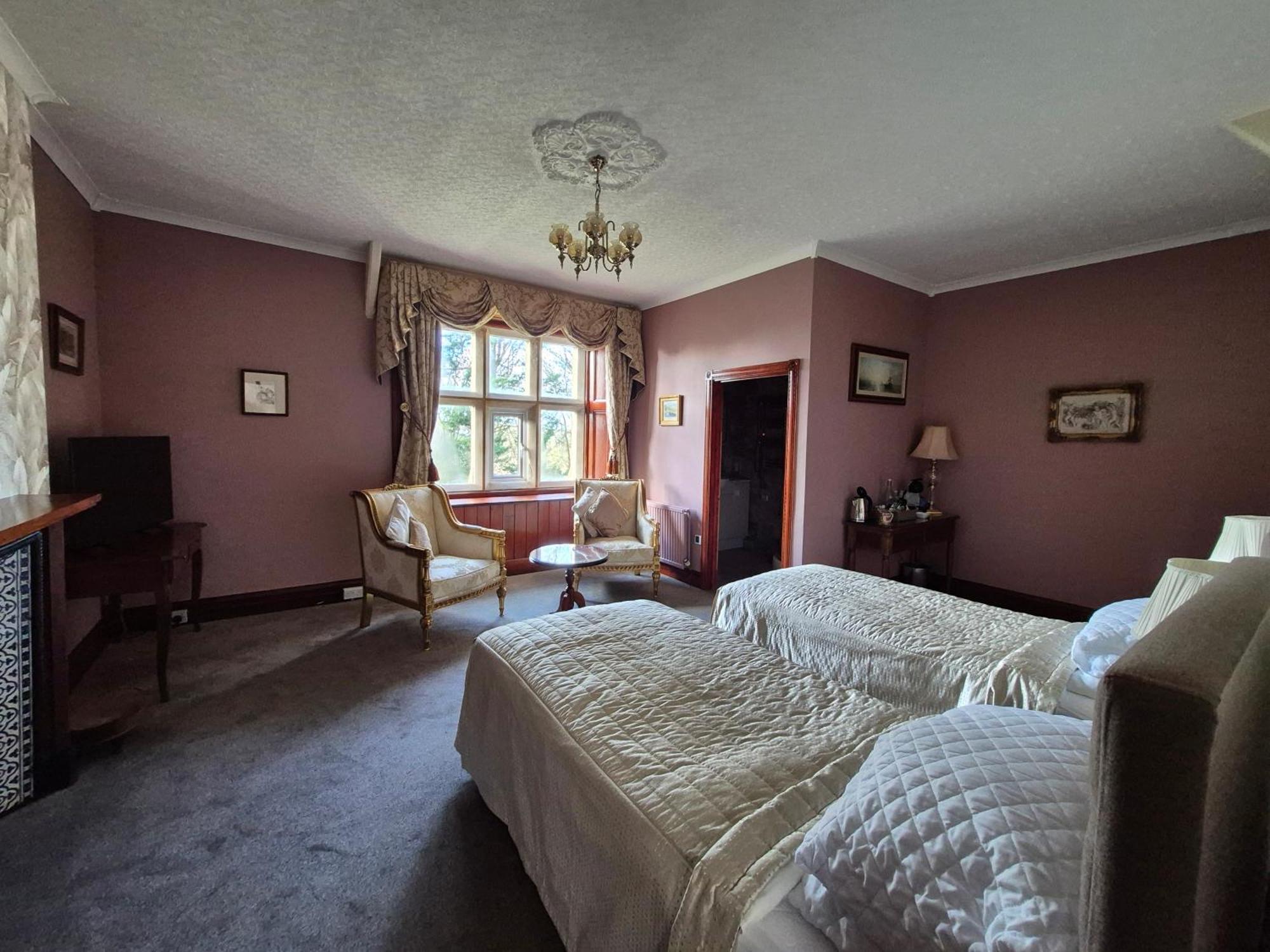 St David'S Guesthouse Haverfordwest Exteriör bild