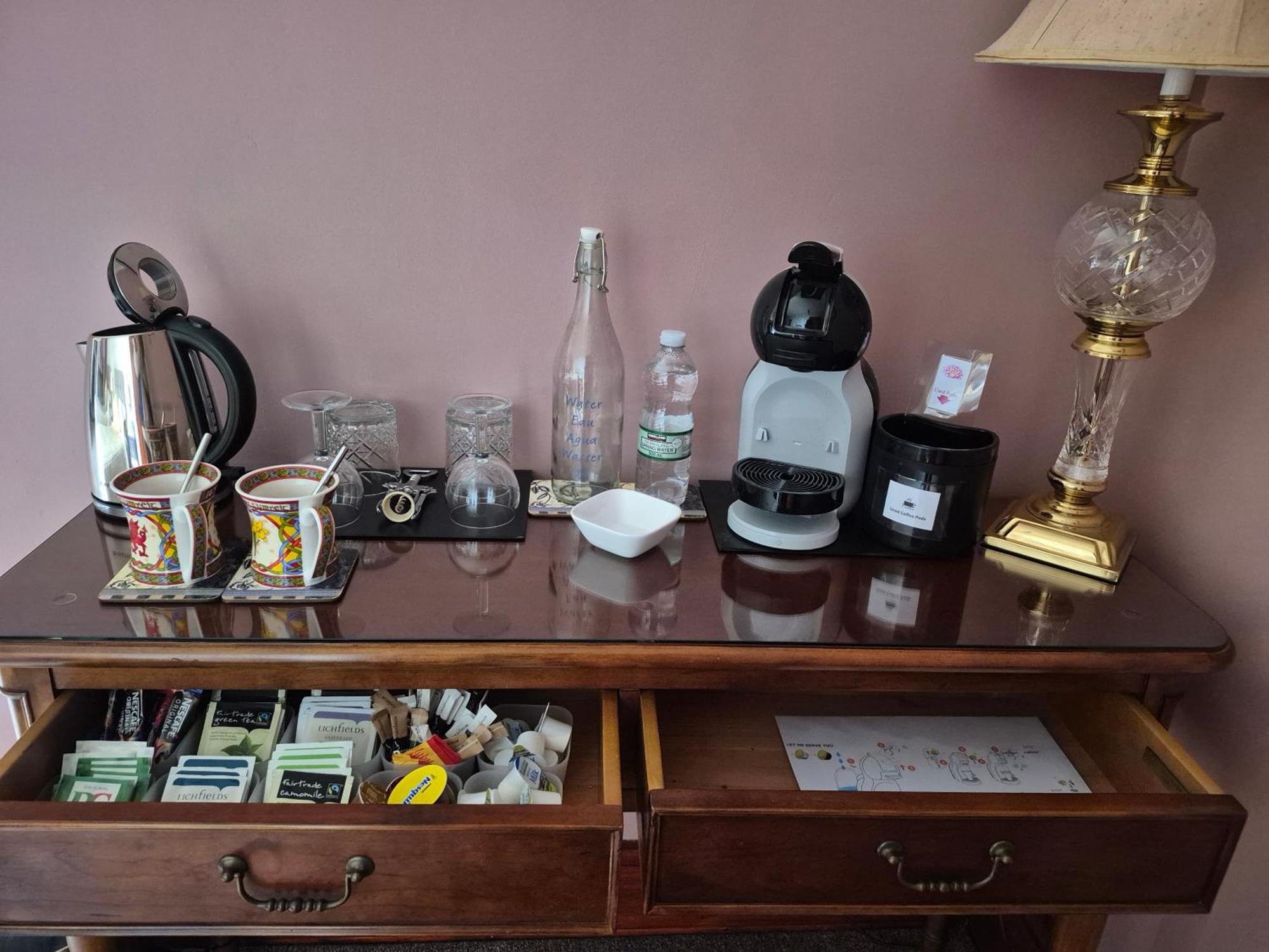 St David'S Guesthouse Haverfordwest Exteriör bild