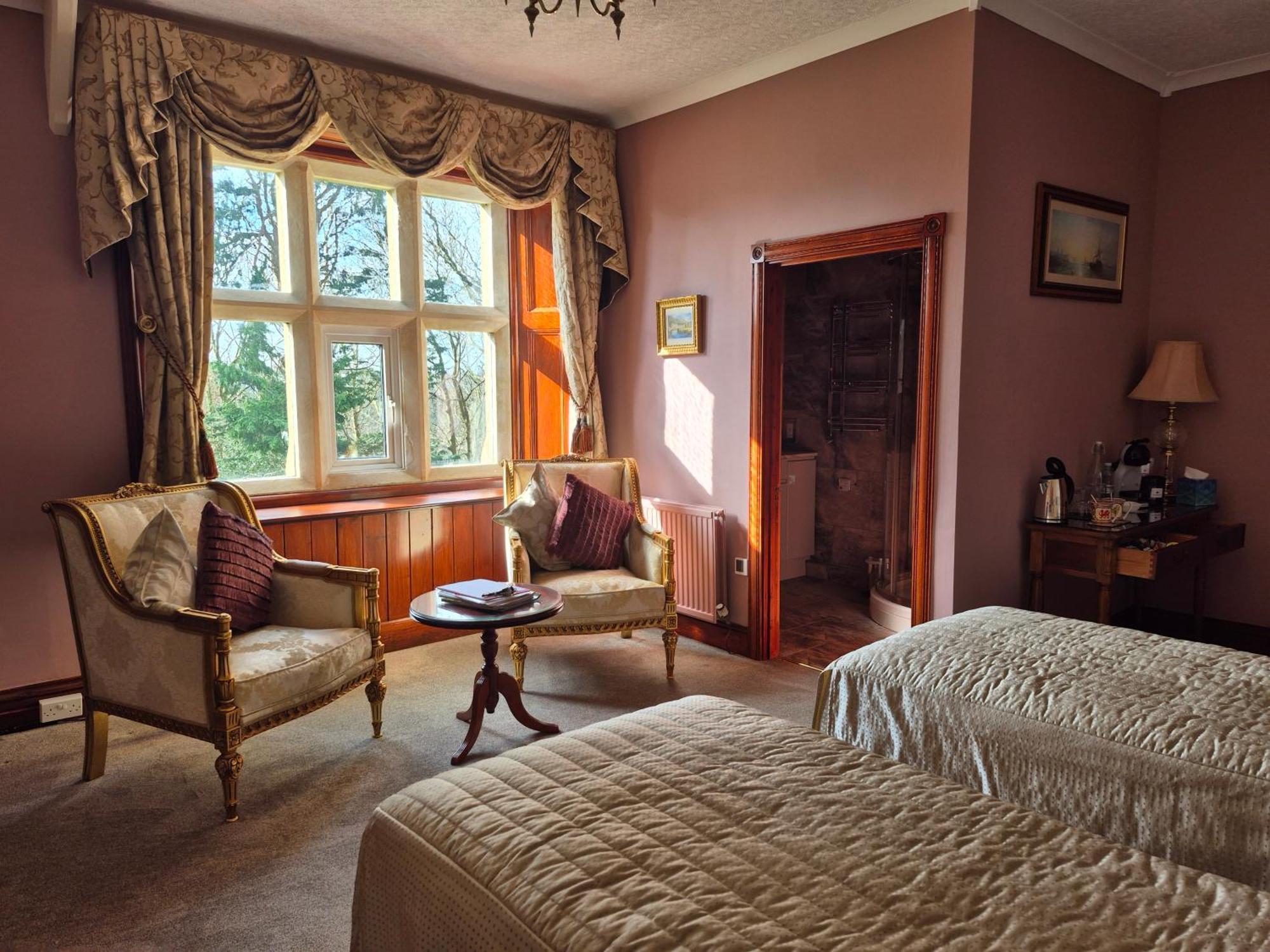 St David'S Guesthouse Haverfordwest Exteriör bild