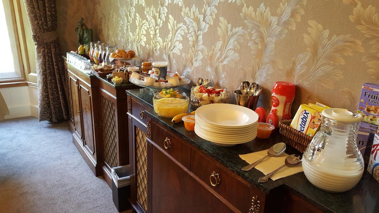 St David'S Guesthouse Haverfordwest Exteriör bild