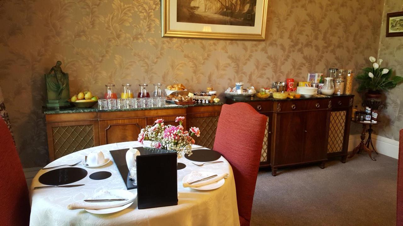 St David'S Guesthouse Haverfordwest Exteriör bild