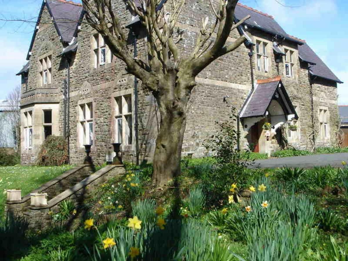 St David'S Guesthouse Haverfordwest Exteriör bild